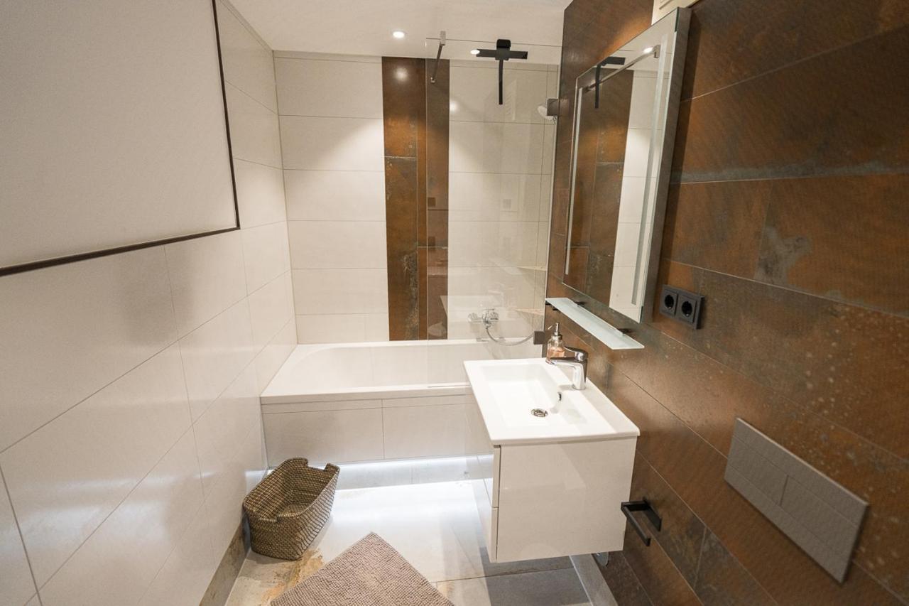 Stylisches Apartment Im Herzen Von Dresden + Parkplatz + Netflix + Self Check-In 외부 사진